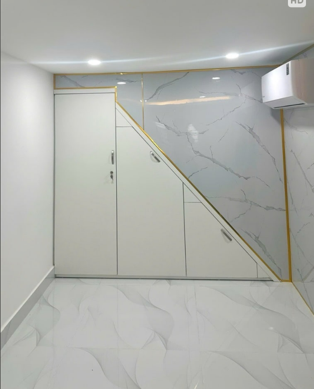 Giảm 200 triệu - còn 3 tỷ , Nhà mới tại Cách Mạng Tháng 8 - Quận 10 , sát mặt tiền , Hẻm thông - Tặng full nội thất